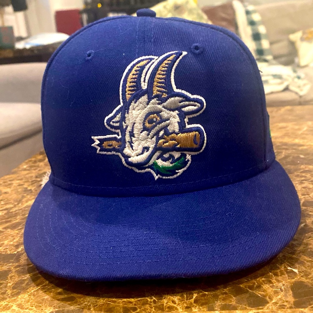 Hartford Yard Goats New Era On-Field Road Cap in Royal Blue